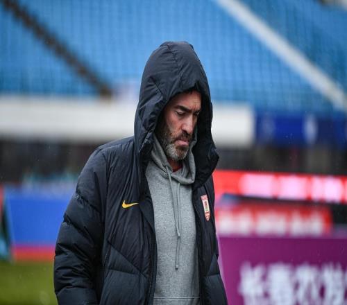 降级背锅侠吗长春亚泰：苏亚雷斯下课！有望留在中国足坛再就业