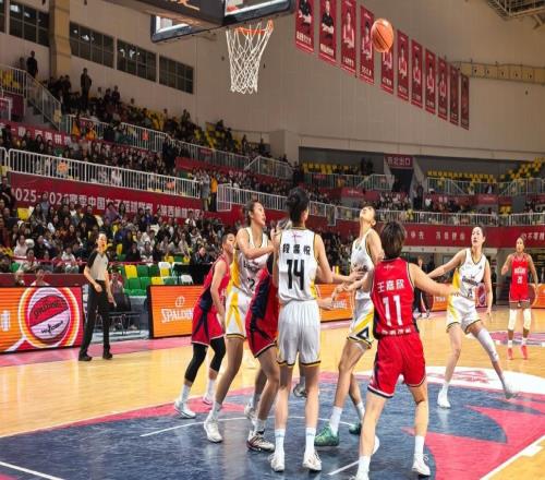 WCBA联赛跨年大战：陕西榆林天泽女篮主场迎战东莞新彤盛女篮
