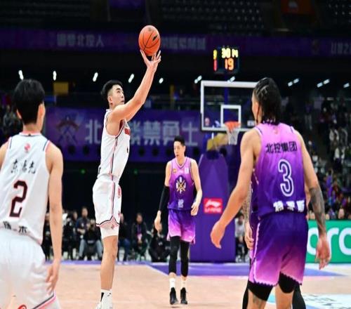 1月3日前瞻I四连客收官战，广东力拼北控