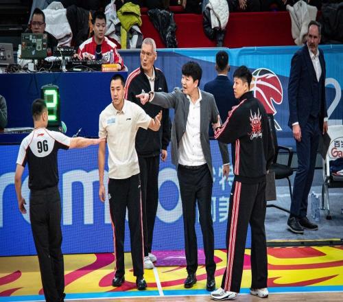 英雄悲鸣！CBA悍将何去何从央视揭秘背后细节：才知重生的折磨