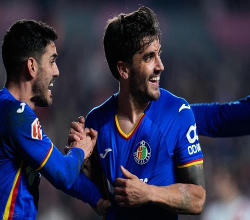 西甲最新积分战报赫塔菲绝平冲进上半区皇马再追赶巴萨