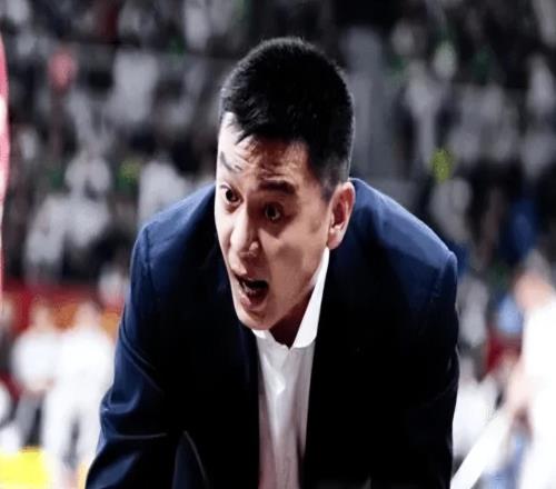 备战吉林！双方温馨互动，赵继伟合练，杨鸣回应新外援点出连败！