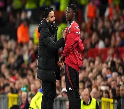 天亮了梅努姐姐公开庆祝阿莫林下课