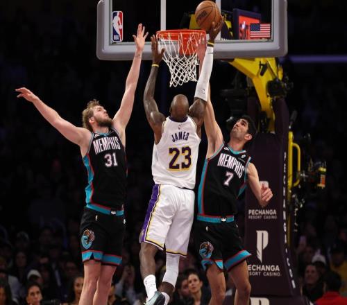 41岁历史单场得分榜：詹姆斯超越贾巴尔、仅次于自己！