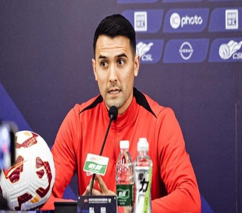 曝周定洋前往曼城体检，即将加盟中超新贵，公认最强内援后腰