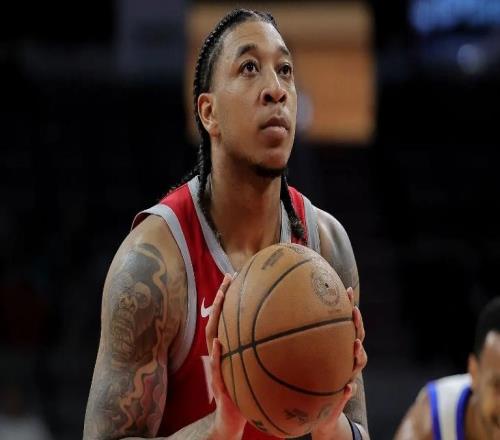 没必要在发展联盟锻炼了，火箭后场新星需要的是NBA的比赛经验