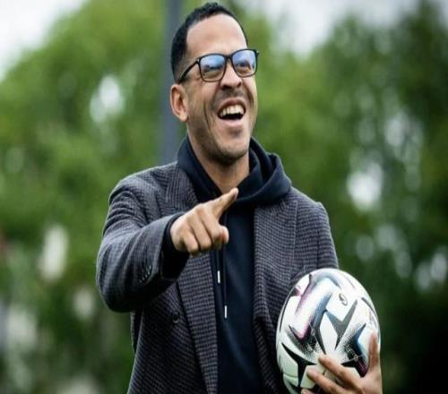 罗塞尼尔有何特点强调控球逼抢，待年轻人宽容