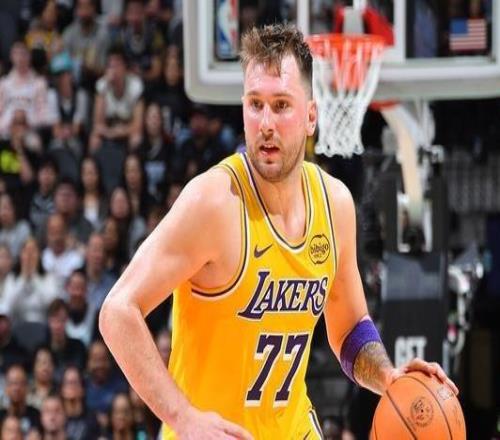 东契奇：詹姆斯缺阵我们难以和对手抗衡但我为队友们感到骄傲