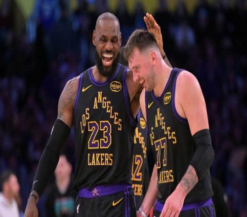 湖人队勒布朗詹姆斯力挺东契奇，展现了他对东契奇的坚定信念