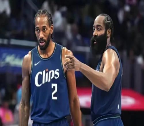 被垫脚了！伦纳德再次受伤，快船欲哭无泪