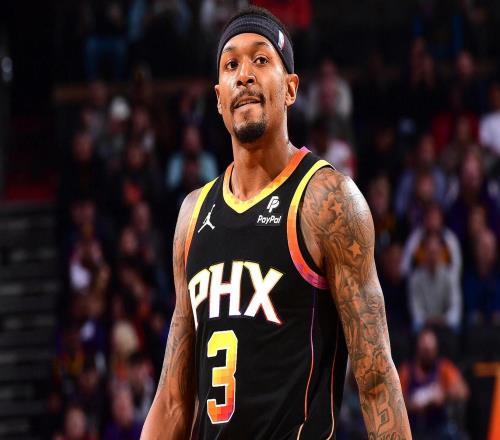 记者：比尔的五年买断费才第一年，太阳队今年需要全力避税