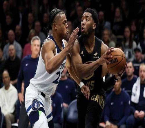 超湖人升第四！华子万分里程碑森林狼险胜骑士米切尔30+7+8