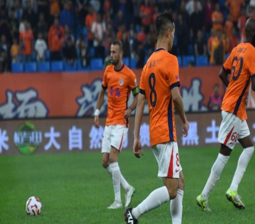 五名外援敲定四个，青岛海牛新赛季引援惊喜不断