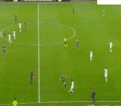 【西超杯】拉菲尼亚双响，巴萨3比2胜皇马，夺得冠军