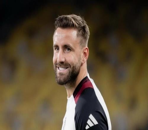 留存战力，卢克肖未入选大名单是因为轮休，没有受伤