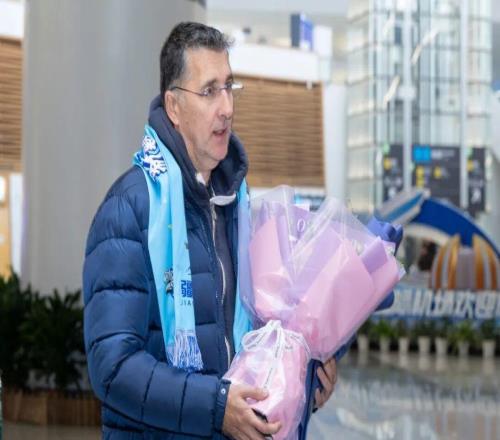 CBA还能众筹换帅