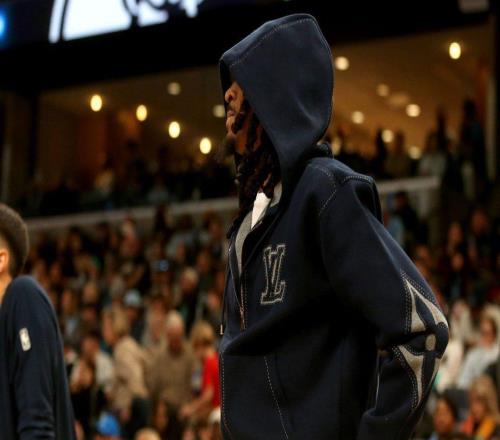 贾莫兰特与灰熊队友在柏林训练中发生激烈争吵，被拍到视频