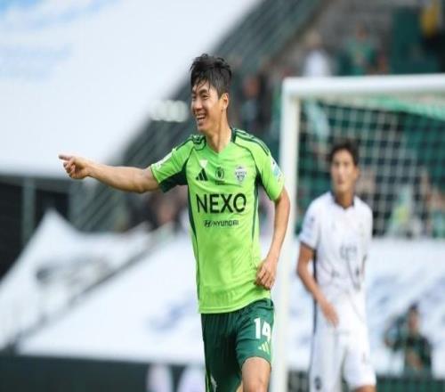 韩媒：韩国国脚全晋旴已与英冠牛津联达成协议，合同两年半