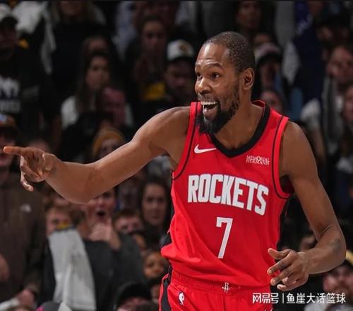 火箭一点进步明显，杜兰特愿望成真！乌度卡很满意，一人也真该批