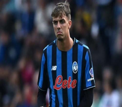 米体：利物浦对基耶萨坚持要1500万，尤文愈发关注小马尔蒂尼