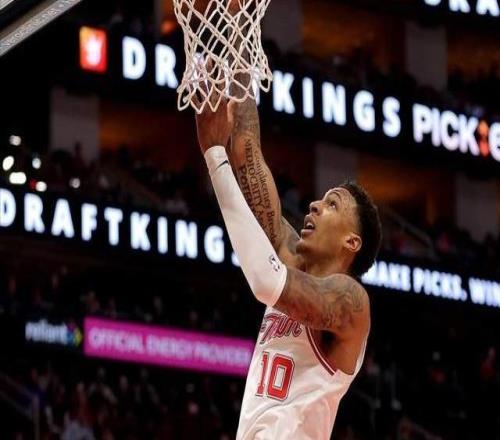 拒崩盘！火箭被反超又领先10分：史密斯爆砍22分，杜兰特做嫁衣