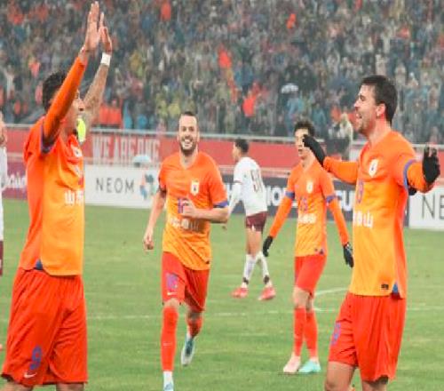 正式官宣！山东泰山续约超级射手，上赛季曾完成4次帽子戏法