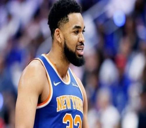 记者：近期战绩不佳的尼克斯已跟魔术黄蜂灰熊讨论过唐斯交易