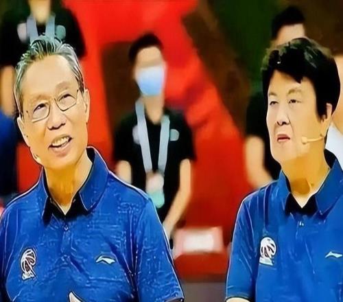 钟南山做梦没想到，自己89岁高龄的妻子，如今再次为他“争光”