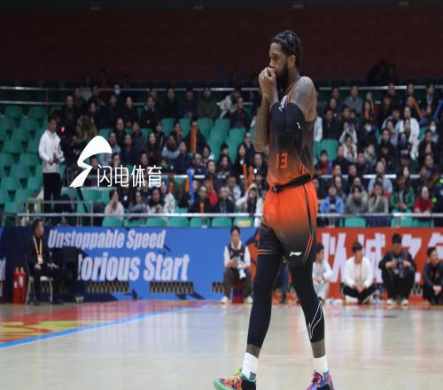 山东高速男篮9975战胜宁波，取得4连胜