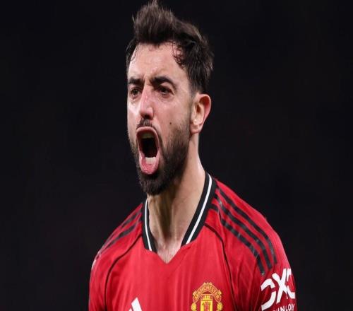 B费向皇马自荐罗马诺：完全是假新闻，他在曼联很开心