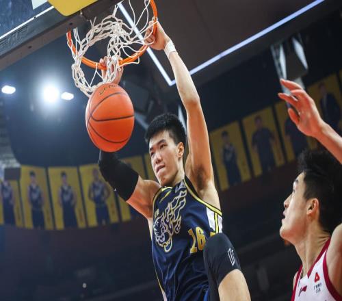 头号得分手！无缘男篮大名单，郭士强：为何看不上他