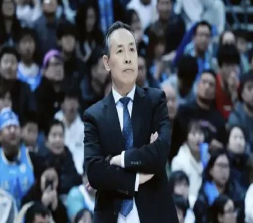 许利民：休赛期要把第一阶段的问题解决，技战术也要继续优化