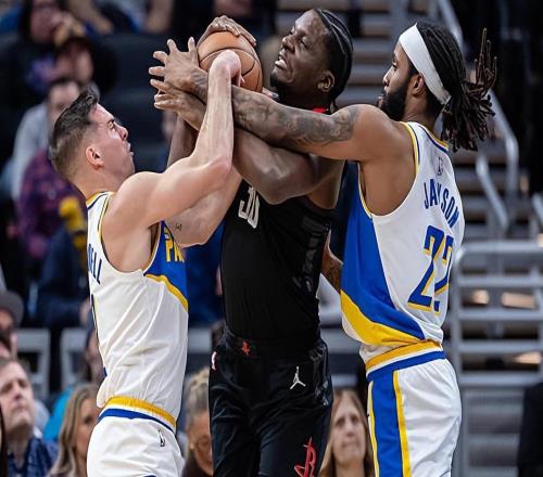 攻防两端的效果都很不理想，火箭替补中锋仍没有得到更多的时间