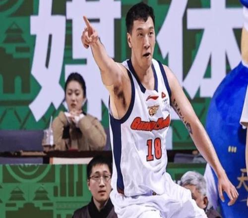 广东8494不敌上海球员评价：萨姆纳优秀，胡明轩及格，9人低迷