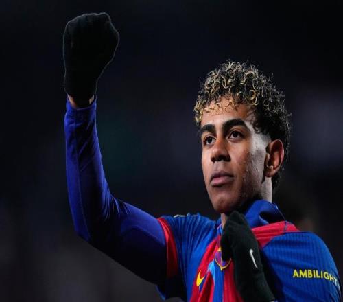 体坛联播阿森纳晋级联赛杯决赛，巴萨闯进国王杯四强