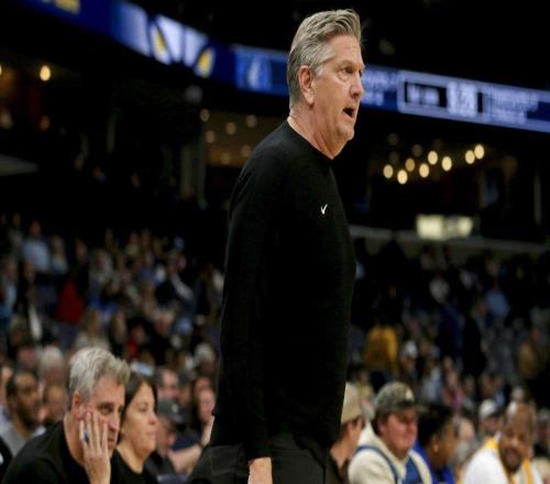 霸气，森林狼主帅克里斯芬奇在惨败给灰熊后严厉批评球员