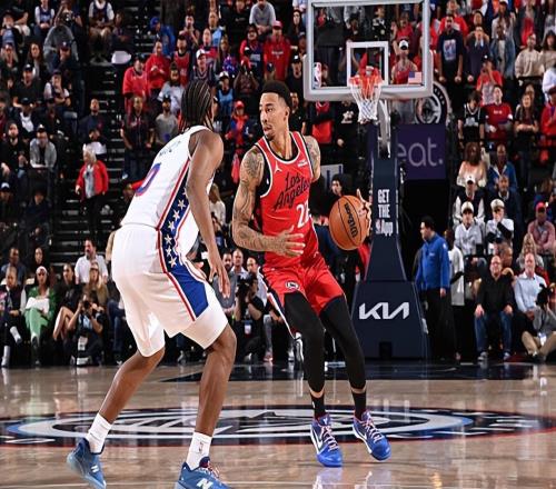 又一次拿下20+高分，快船还是赶紧转战这位双向合同侧翼新星吧