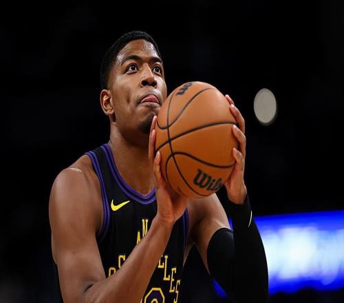 莫名其妙！湖人锋线大将明明状态不错但却得不到足够的支持