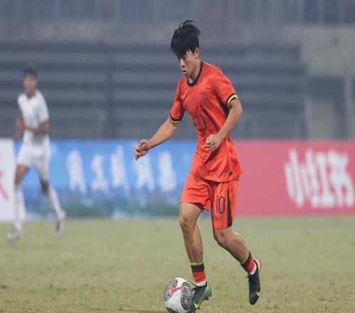 董路社媒宣布！邝兆镭加盟青岛海牛，穿27号球衣，09年龄段第2人