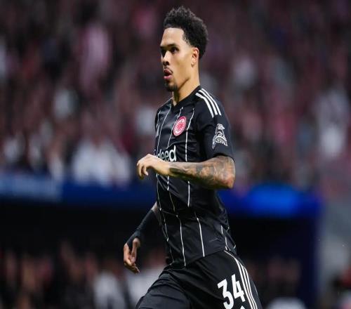 法兰克福后卫科林斯谈对阵拜仁：我们想赢比赛会为此拼尽全力