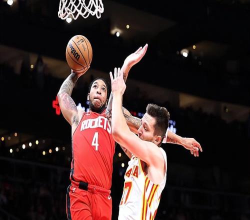 艾米乌度卡：火箭会考虑转正戴维森，但也在关注买断市场的情况