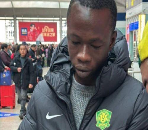 阿奇姆彭和英博完成签约！国安新洋枪抵苏，德转确认海港重大不利