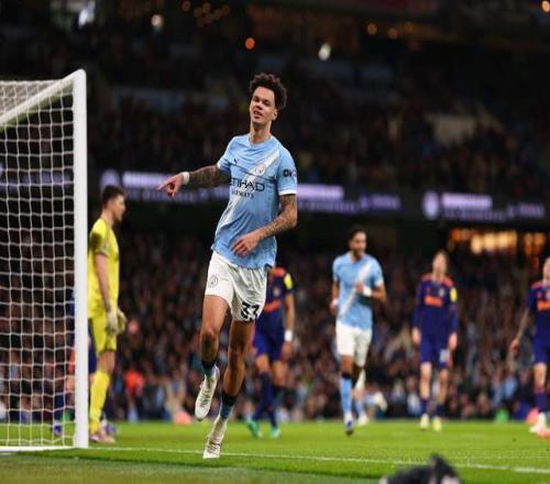 21！哈兰德助攻，20岁新星双响抢戏，曼城5连胜，坐等阿森纳犯错