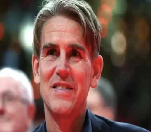 法尔克：弗罗因德越过经纪人联系了于帕，与其就续约达成一致