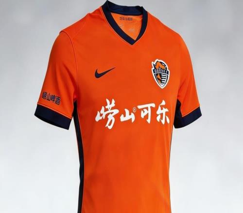 崂山“双拼”并肩共赴热血征程青岛啤酒旗下崂山啤酒、崂山可乐携手青岛海牛出征中超