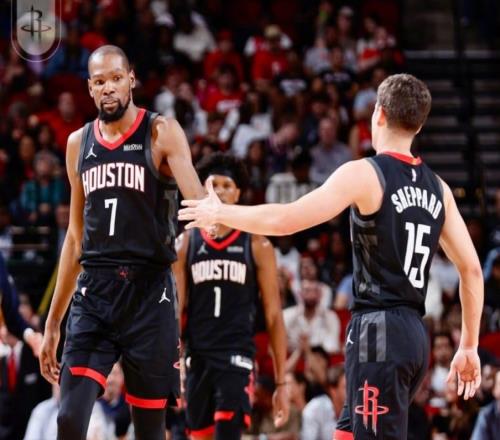 火箭vs老鹰前瞻：火箭2连败状态欠佳，老鹰冲击12连胜