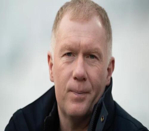 斯科尔斯：萨卡看起来完全迷失，队友根本没法把球交到他脚下