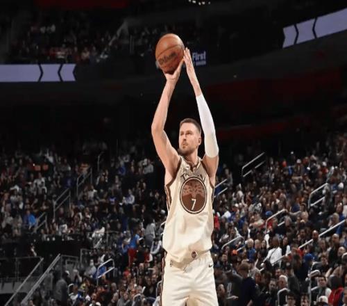 勇士34胜38负陷困境，伤病缠身致超八成薪资被“锁死”