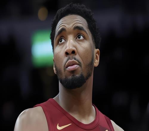 轰42+2+3！请把球给哈登，米切尔赛后采访摊牌，梅里尔也把话挑明