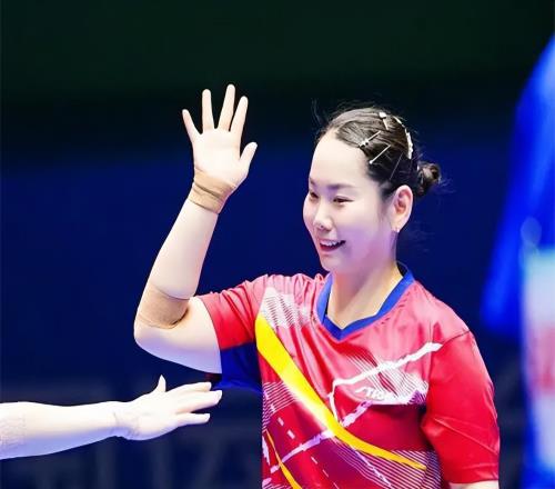 4胜1负！26岁孙颖莎陪练冲击奖牌，中国女乒幕后功臣也有春天